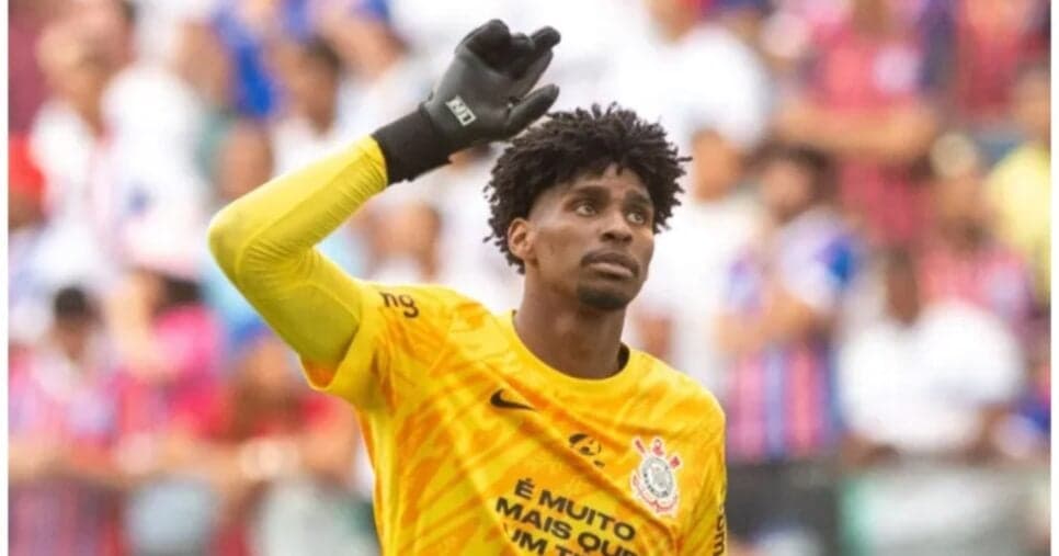 Gigante da Série A se arma pra arrancar Hugo Souza do Corinthians (Foto: Jhony Pinho/AGIF) Gigante da Série A se arma pra arrancar Hugo Souza do Corinthians (Foto: Jhony Pinho/AGIF)