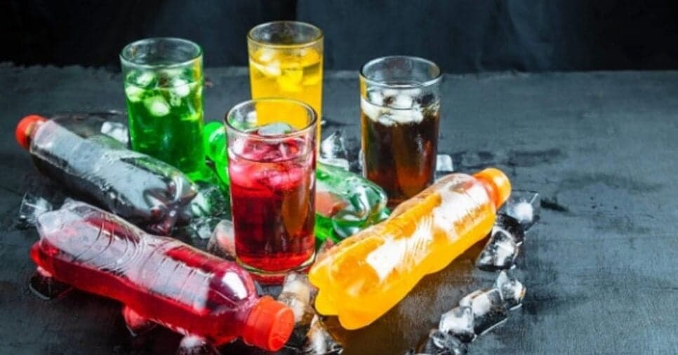 Bebidas açucaradas podem causar muito mal (Foto: Reprodução/ Internet)