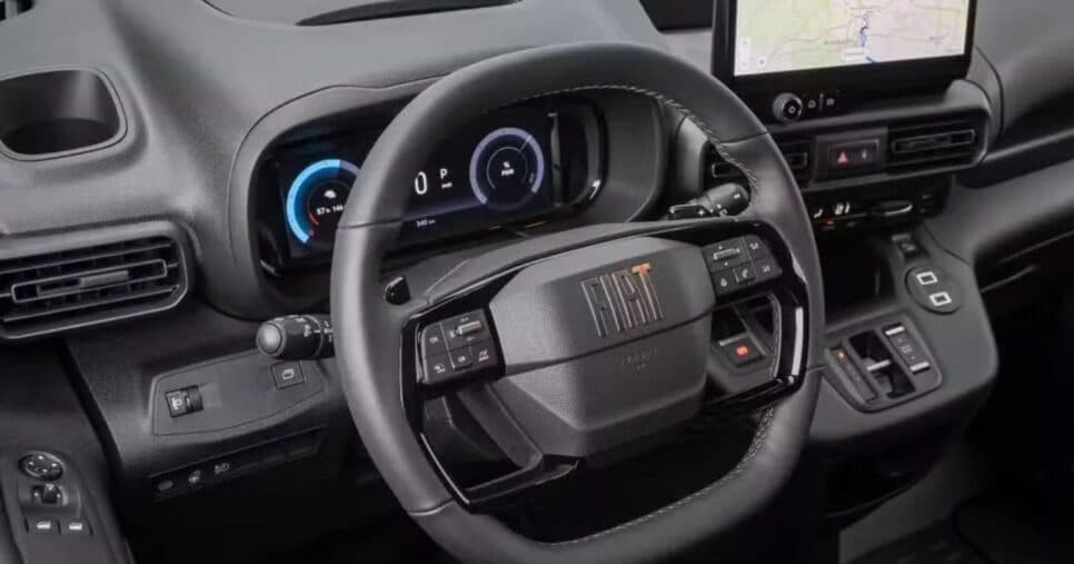 Parte interna do novo Fiat Dobló (Foto Reprodução/Auto Esporte) Parte interna do novo Fiat Dobló (Foto Reprodução/Auto Esporte)