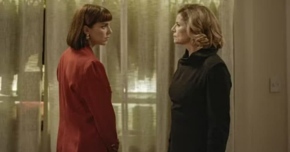 Odete e Solange discutem em Vale Tudo, da TV Globo (Foto: Reprodução/Globo) Odete e Solange discutem em Vale Tudo, da TV Globo (Foto: Reprodução/Globo)