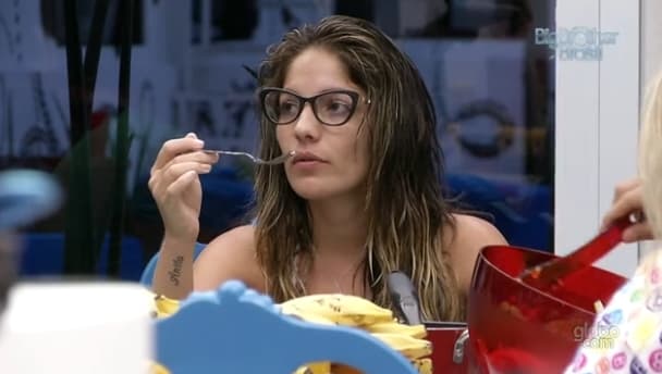 Anamara da bronca