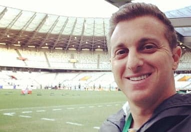 Luciano Huck no mineirão
