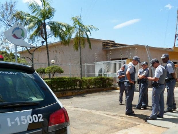 bandido-entrega-record