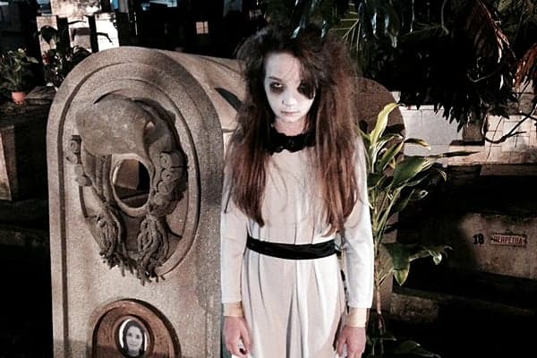 menina fantasma
