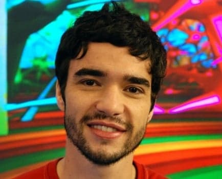 Ator confessa que está endividado 