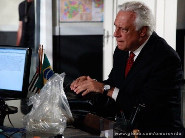 César quer pegar Félix no pulo!