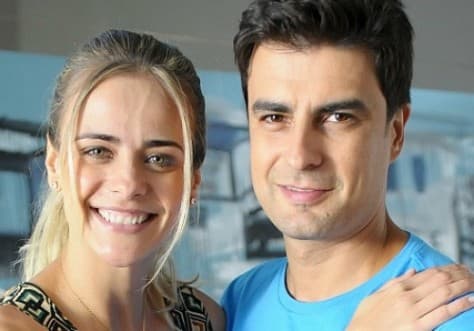 Formam um belo casal, não?