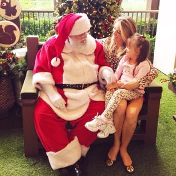 Rafaela Justus conhecendo o Papai Noel