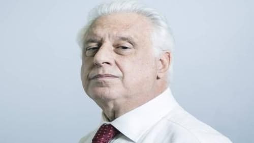 César fica cego