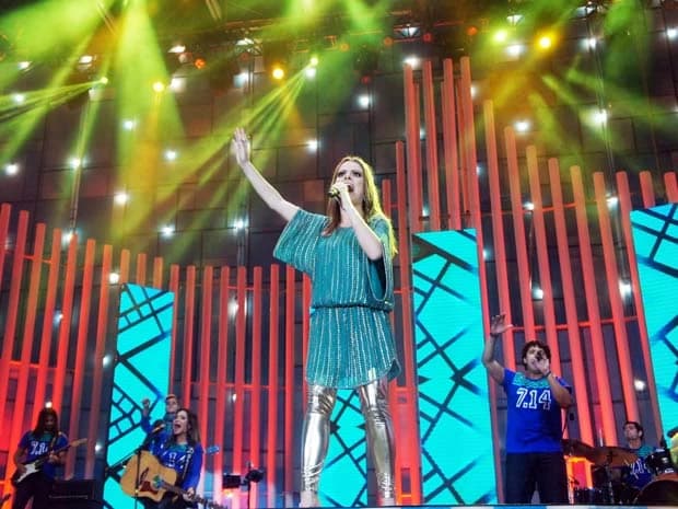 Diante do Trono na edição 2013 do "Festival Promessas" (Foto: Divulgação/ TV Globo)