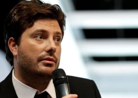 Danilo Gentili está insatisfeito com a desvalorização do seu  programa na Band