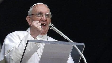 Com nove  meses no cargo, Papa Francisco é eleito "Pessoa do Ano"