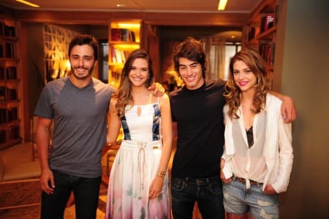Thiago Rodrigues , Juliana Paiva , Vinicius Tardio e Christiana Ubach formam o núcleo jovem de protagonistas de "Além do Horizonte"