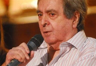 ''Não escrevo beijo gay, tenho responsabilidade com o público'', diz autor de novela
