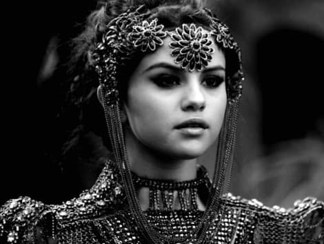Após demitir seus pais, Selena Gomez contrata o mesmo empresário de Katy Perry