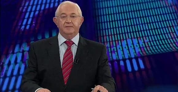 "Deu uma pane e eu mastiguei; não enganei as pessoas", diz Boris Casoy após problema no "Jornal da Noite"