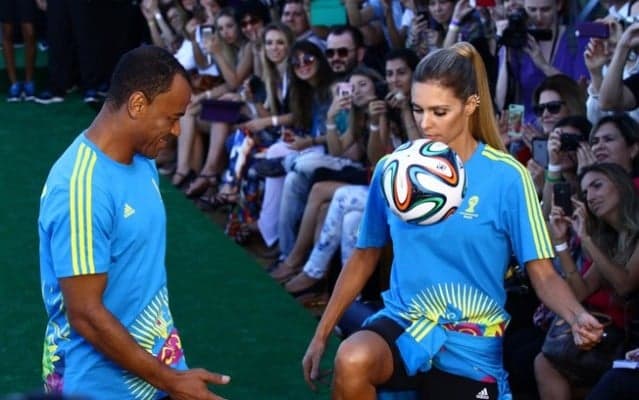 Fernanda Lima fala sobre estreia do "SuperStar" e diz: "Quanto mais sucesso você faz, mais crítica leva"