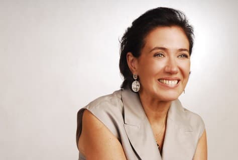 Aguinaldo Silva publica foto de Lília Cabral caracterizada como vilã de "Falso Brilhante"