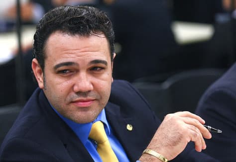 Para conseguir maior audiência, Rafinha Bastos irá gravar o ''Agora é Tarde'' com Marco Feliciano