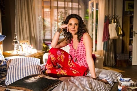 Vanessa Gerbelli confessa que realiza suas fantasias sexuais, atriz namora com ator 17 anos mais novo