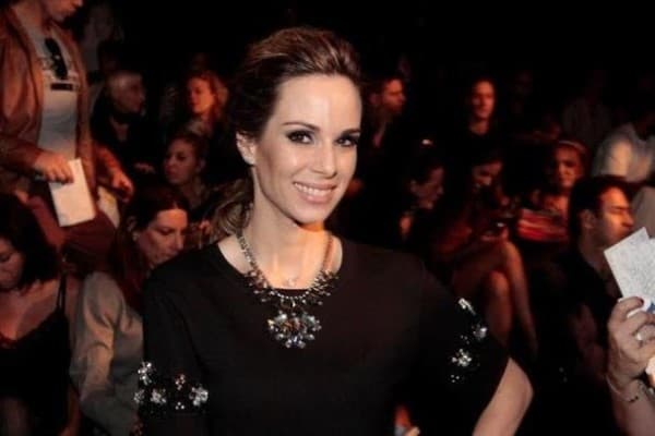 Ana Furtado é ofuscada e deixada de lado por lésbica de "Em Família"