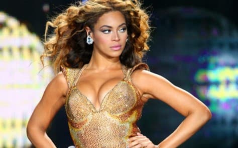 Beyoncé confirma pulada de cerca do pai e descobre meia-irmã