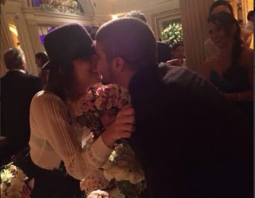 Caio Castro pede Maria Casadevall em casamento