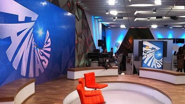 "Fantástico" acerta em novo formato, Record engloba "TV Fama" na programação e "Troféu Imprensa" corrige injustiça