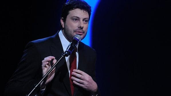Na TV paga Danilo Gentili prepara série sobre política