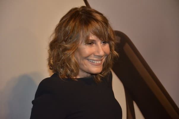 Renata Sorrah é uma periguete de meia-idade em "Geração Brasil"