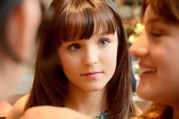 Após trazer Jean Paulo de volta, SBT corre e confirma Larissa Manoela como protagonista de nova novela