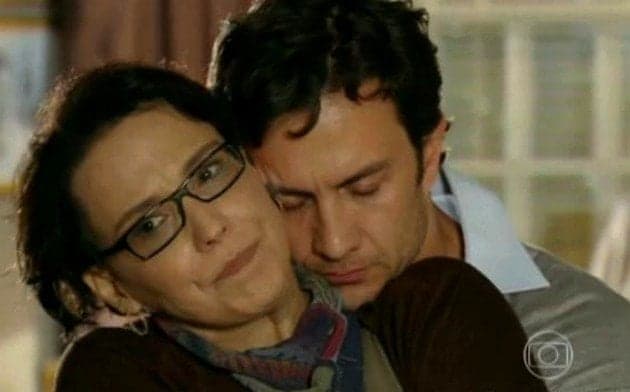 Sobre desentendimentos nos bastidores de “Em Família”, Ana Beatriz Nogueira e Gabriel Braga Nunes se contradizem