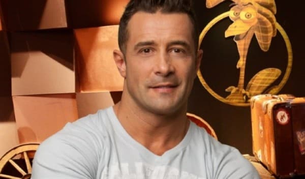 Marcos Oliver diz: "Não sou nenhum criminoso"