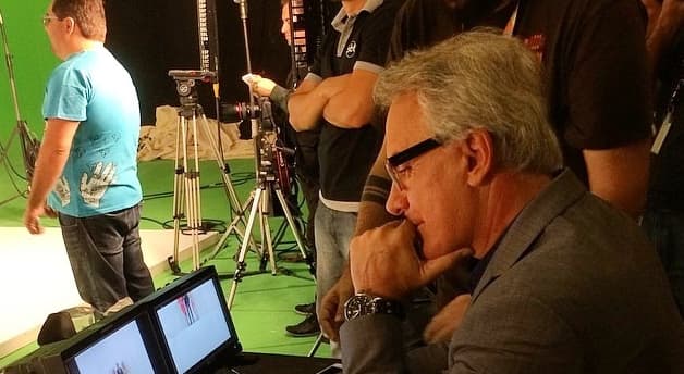 Otávio Mesquita acorda cedo para trabalhar na abertura do seu novo programa