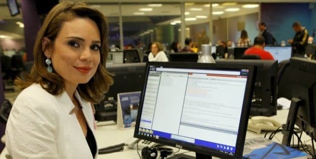 SBT poderá mudar toda sua grade de programação das manhãs e dar programa a Rachel Sheherazade