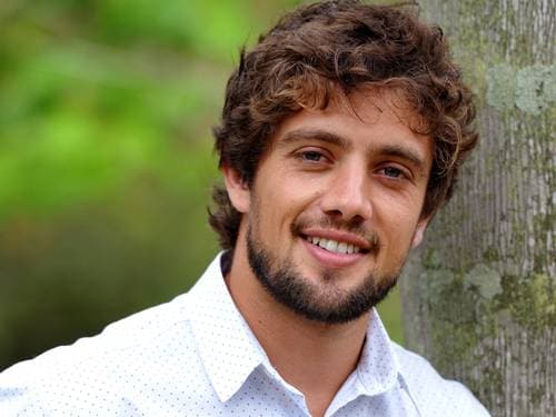 Rafael Cardoso integra o elenco da novela "Falso Brilhante"