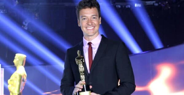 Rodrigo Faro brinca e revela que ainda não pensou em fazer plástica