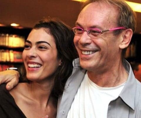 "Só tenho amor e saudades, sempre", afirma filha de José Wilker em rede social