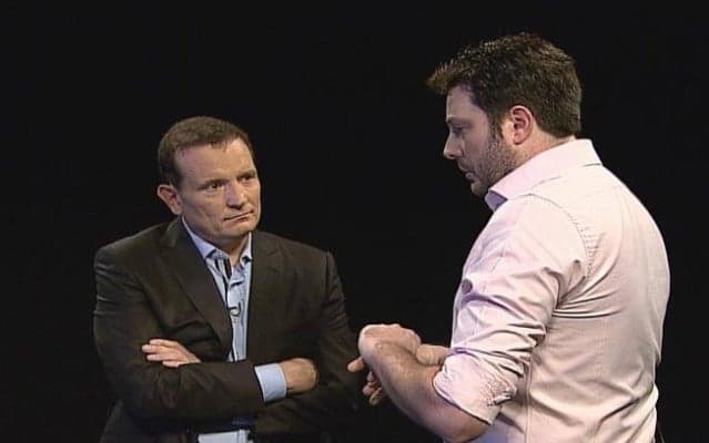 Roberto Cabrini revelará o Danilo Gentili por trás das câmeras no "Conexão Repórter" desta quarta-feira (21)