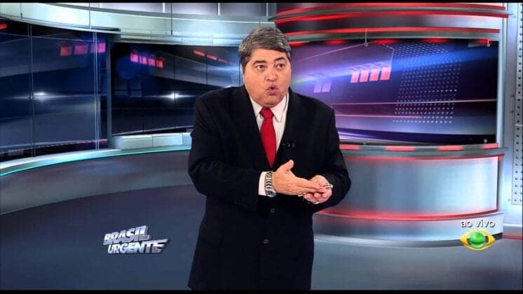 Durante transmissão de jogo, José Luiz Datena é acusado de parcialidade