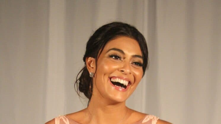 Confira foto dramática de Juliana Paes na série “Dois Irmãos”