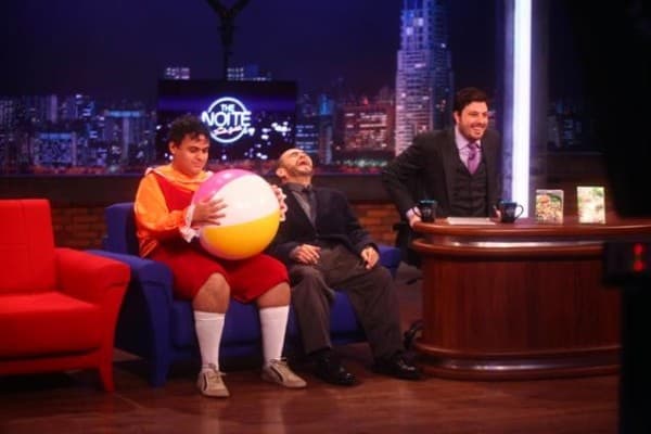 Édgar Vivar, o eterno Sr. Barriga, participa do "The Noite" com Danilo Gentili desta quarta (14)