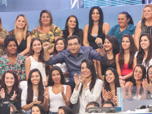 Um domingo morno na TV, facilitou o sucesso na Record