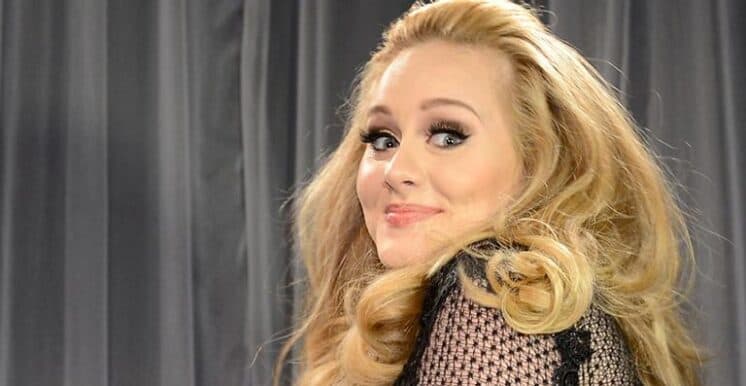Adele faz aniversário e revela uma pista sobre terceiro disco
