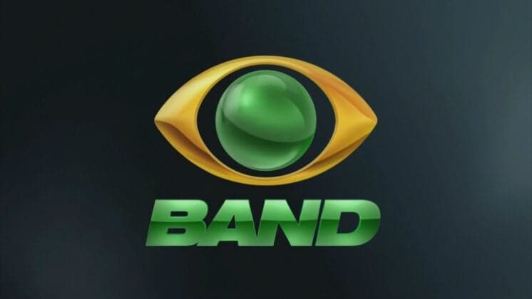 Raio atinge torre da Band e emissora fica fora do ar
