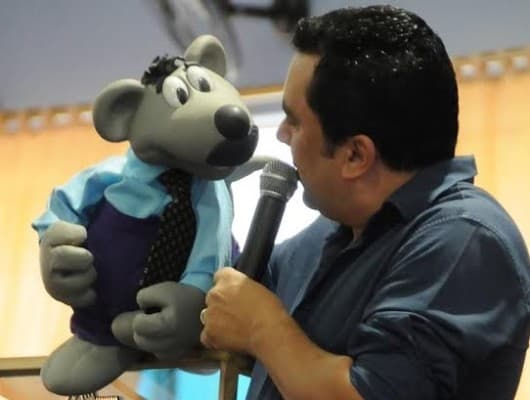 Personagem do Ratinho vira evangélico e pretende ser o Mickey brasileiro