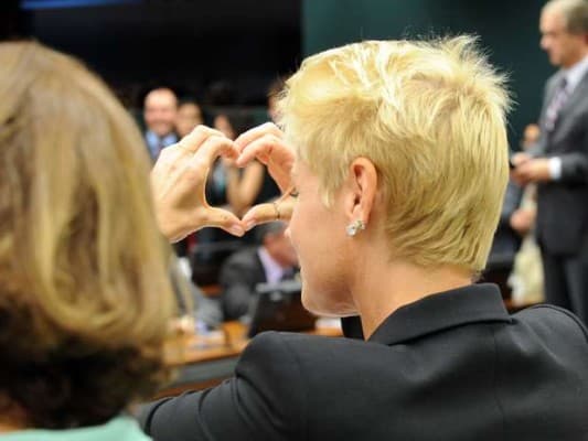 Odiando Xuxa
