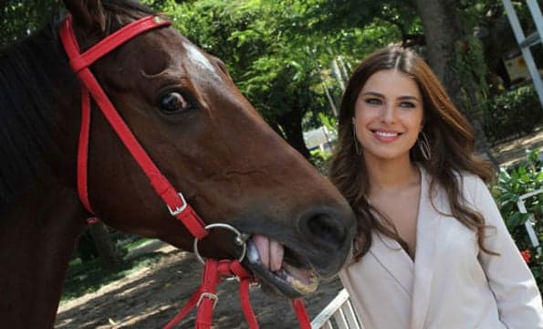 Hoje é a estreia de "Vitória", a nova novela das nove