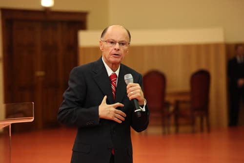 Igreja Universal não renovará o contrato com algumas emissoras