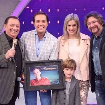 André Valadão recebe homenagem no "Programa Raul Gil"